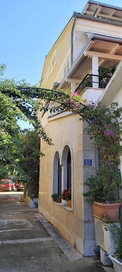 Rooms And Apartments Palma B&B Medulin Exterior photo