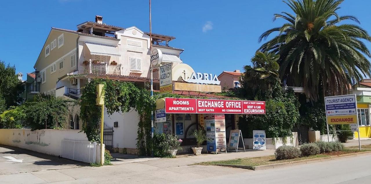 Rooms And Apartments Palma B&B Medulin Exterior photo
