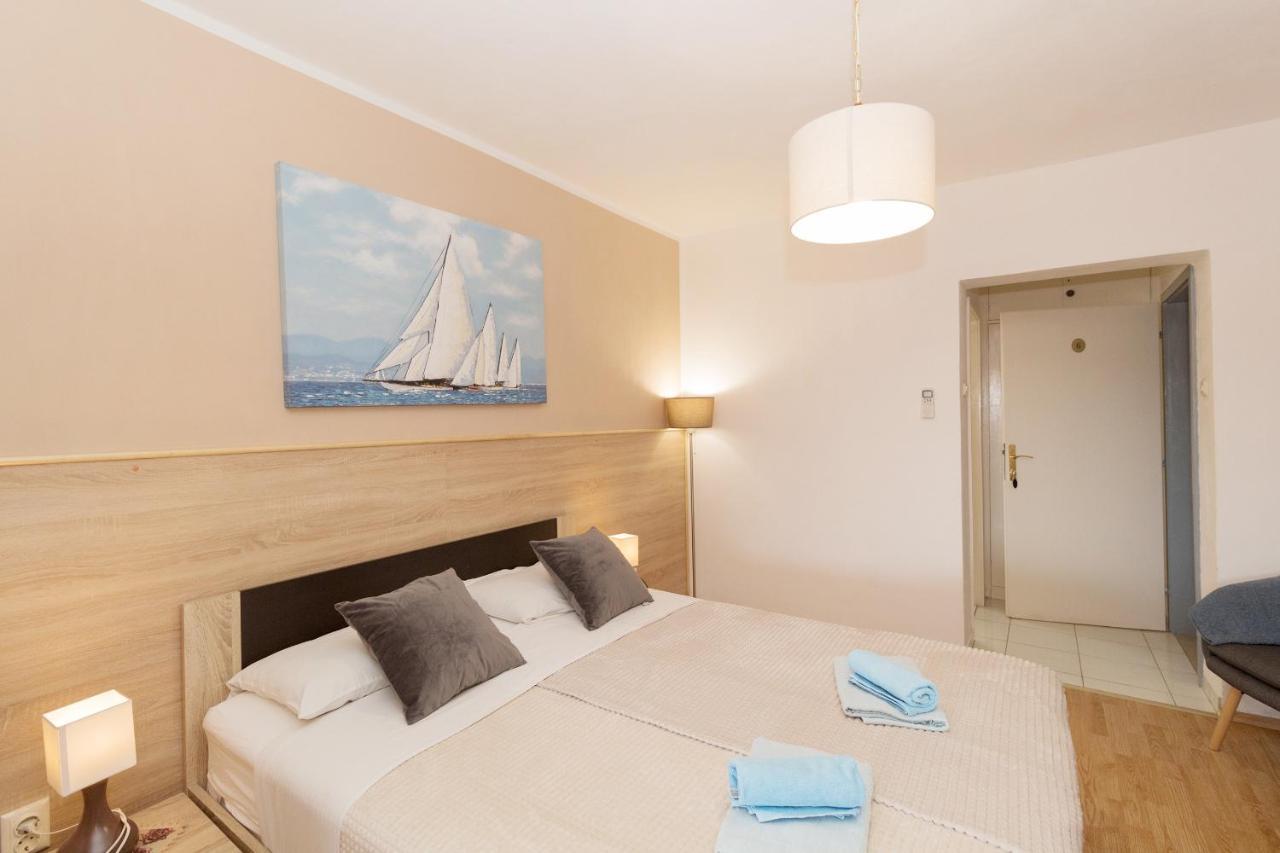 Rooms And Apartments Palma B&B Medulin Exterior photo