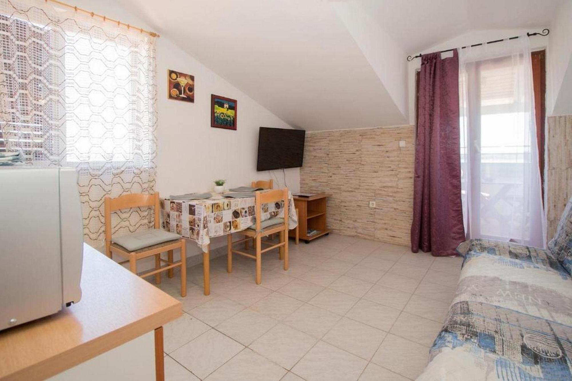 Rooms And Apartments Palma B&B Medulin Exterior photo