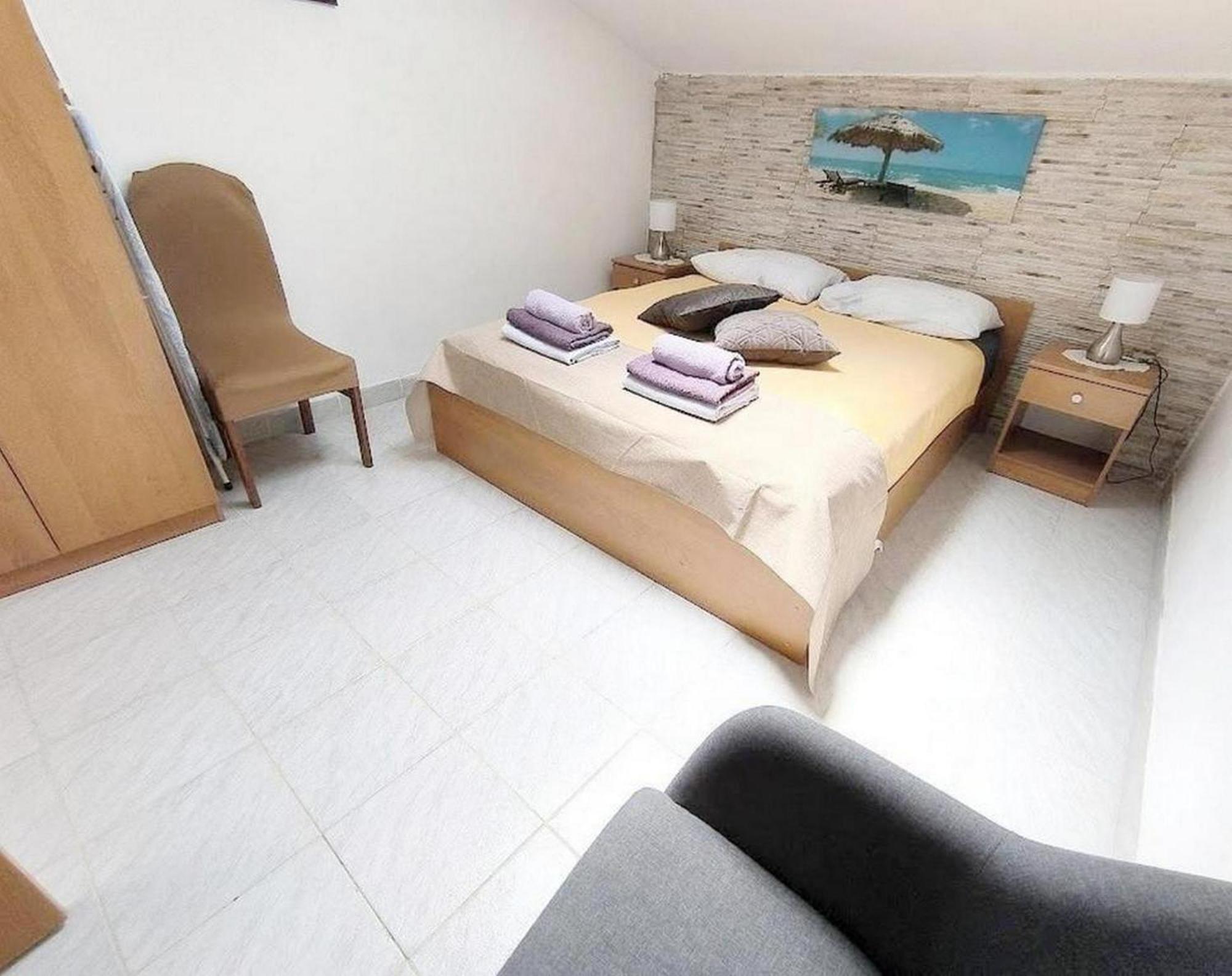 Rooms And Apartments Palma B&B Medulin Exterior photo
